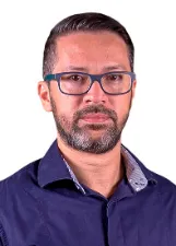 Prof Luciano