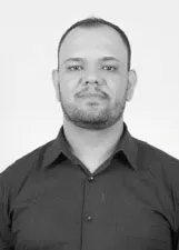 Professor Maurício Santos