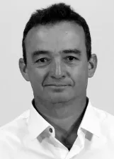 Moacir Gleides Cabral