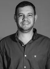Professor Tiago Albano