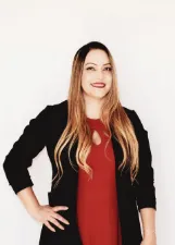 CAROL MOREIRA
