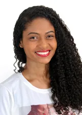 Thays Oliveira