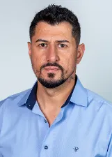 EFRAIN MENEZES