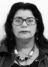 ELIZABETH CORREA