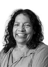 PROF. CLÁUDIA CESARINO