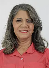 Laura Ribeiro