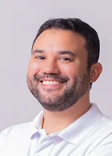 Dr. Samuel Leal
