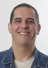 Professor Guilherme Oliveira