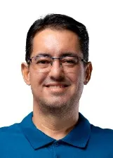 PROFESSOR ADRIANO