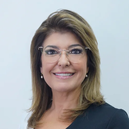 ADRIANA LARA
