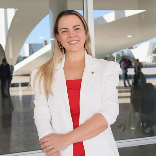 Cláudia de Jesus