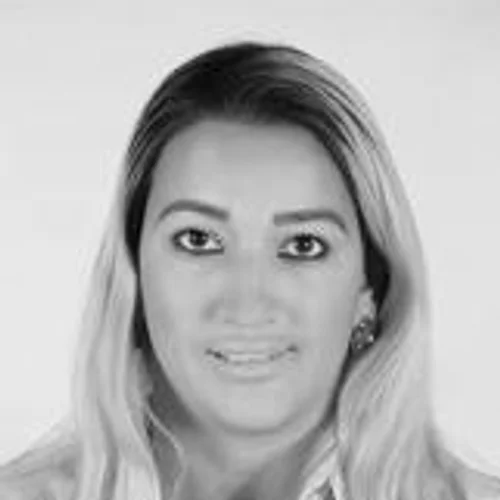 Luciane Prestes