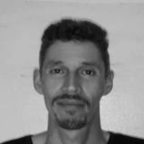MARCOS OLIVEIRA