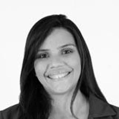GABRIELLA PINHO