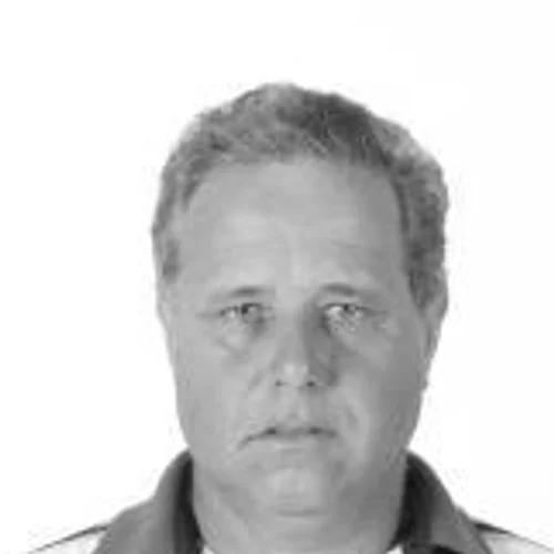 PAULO SALAZAR