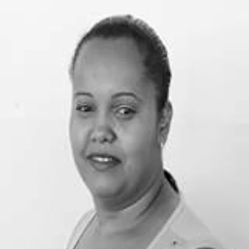 LEILA DA SAUDE