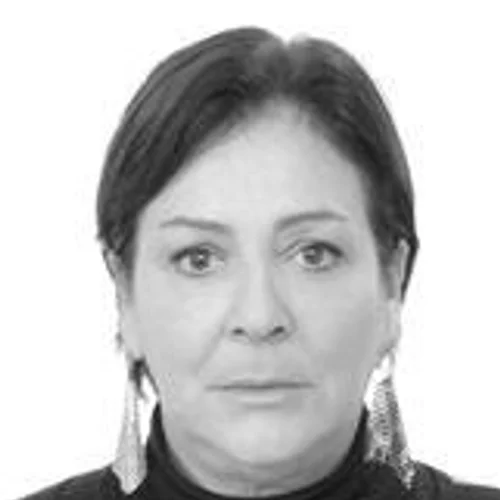 Cibele Bueno