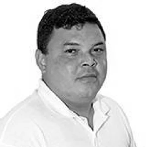 CARLOS SOUZA