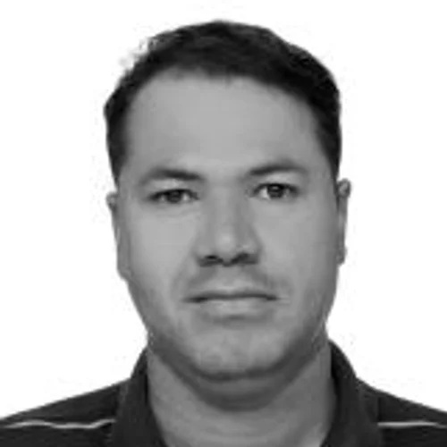 ANDRÉ SANTOS