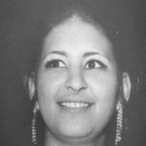 Eliane Barros