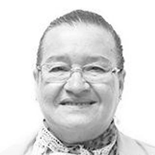 DORA MARTINS