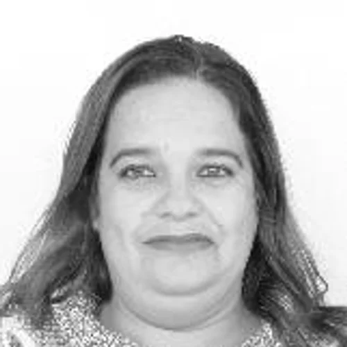 ELAINE MARCELINO