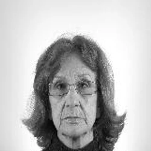 PROFESSORA NADIE