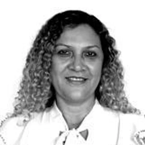 Silvia Maués