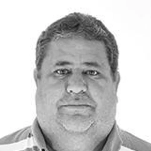 TADEU DE BARROS