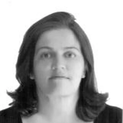IRAIDES PROFESSORA DE ESPANHOL