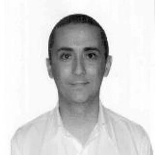 Dr Macelo