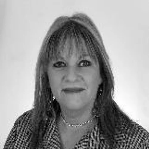MARCIA MARTINI
