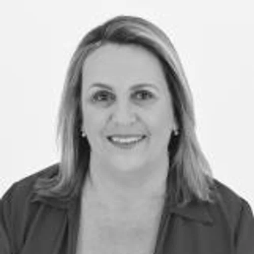 ANA LUCIA DENTISTA