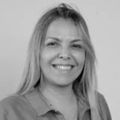 Kátia Bernardes