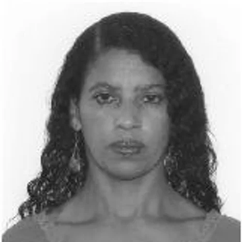 ADRIANA MENEZES