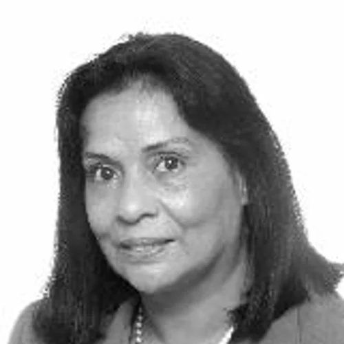 Dr. Romilda Lucia