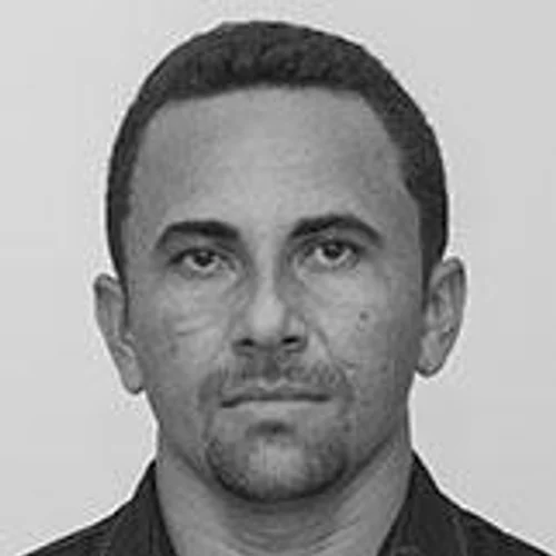 Professor Iran Gomes