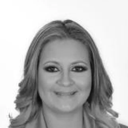 EVA PEREIRA