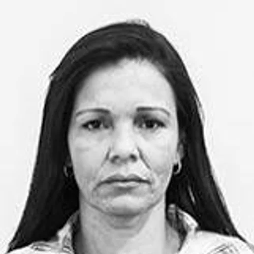 CINTIA COMIÃNO