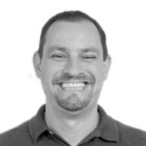 MARCOS CASQUEIRA