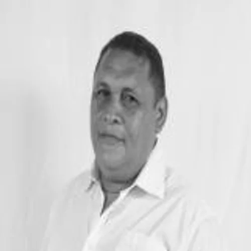 CARLOS AUGUSTO