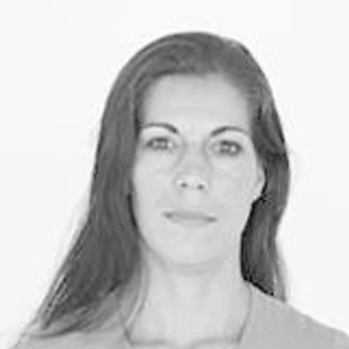 Luzia Garçonete