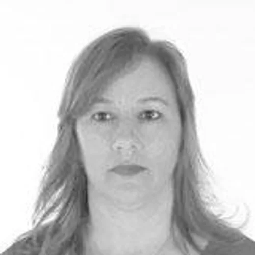 ANDRÉIA LOURES