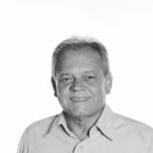JOSÉ CARLOS