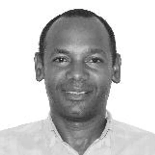 PROFESSOR SÉRGIO JAMAICA
