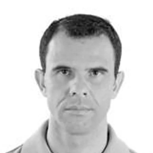 REGIS DE LUIS
