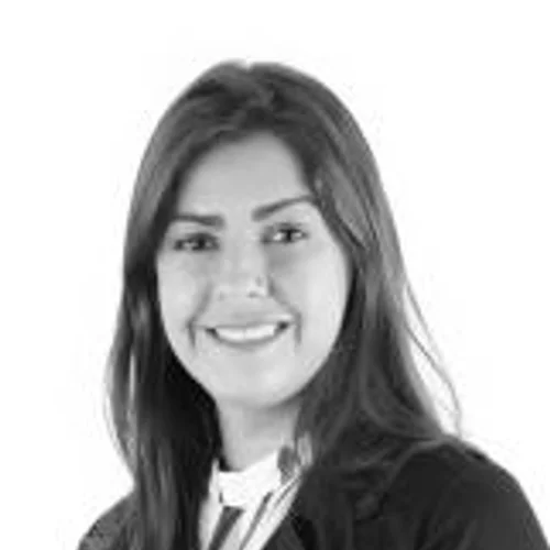 ALINE VELOSO