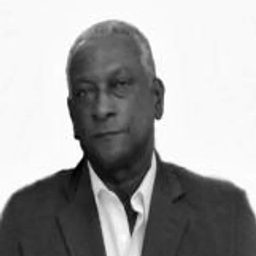Adeildo Queiros