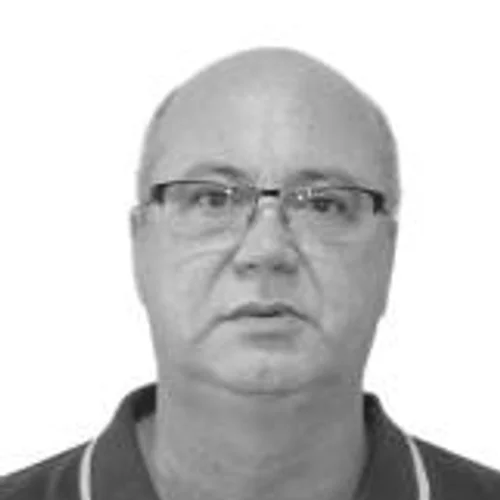 DR MANOEL