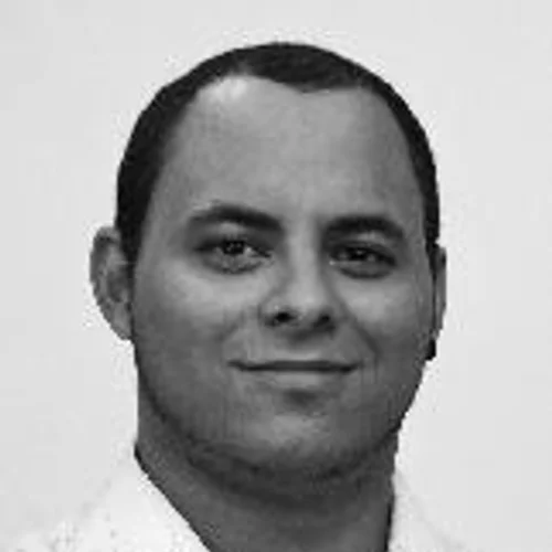 LEO CORREA